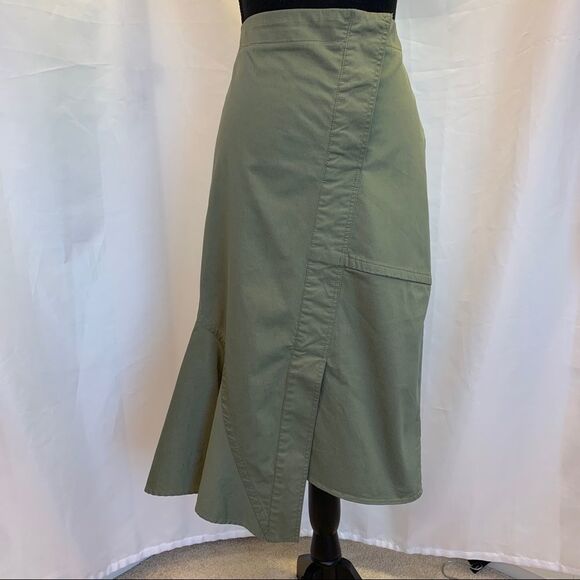 THEORY Reconstructed Side Slit Asymmetric Midi Skirt
Faded army green Sz 6 - Picture 4 of 16